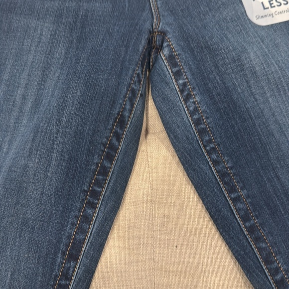 NWT Seven TummyLess High Rise Skinny Jeans Dark Wash Size 4 - Picture 9 of 10